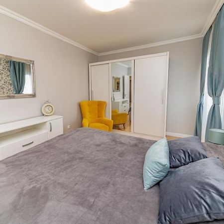 City Center De Lux Apartment Бар Экстерьер фото