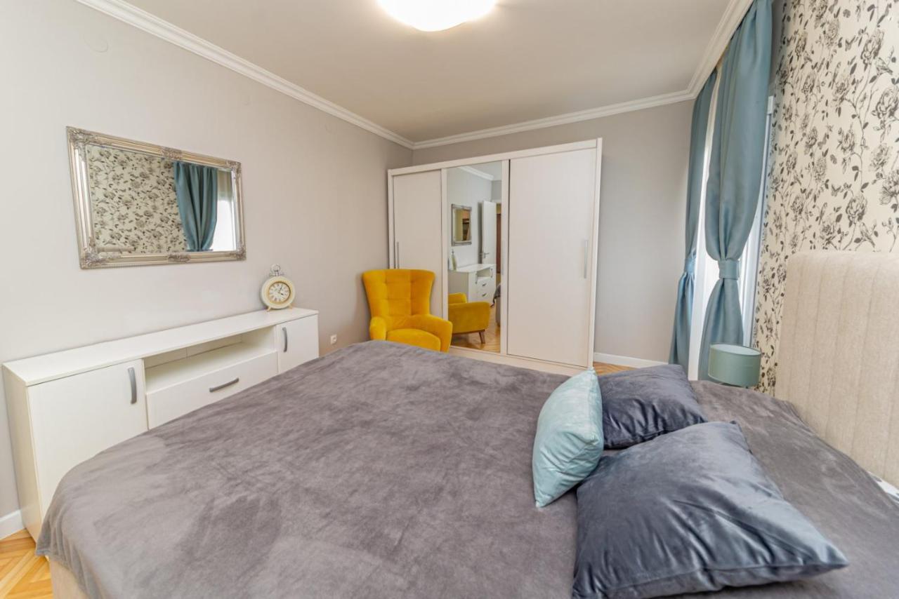 City Center De Lux Apartment Бар Экстерьер фото